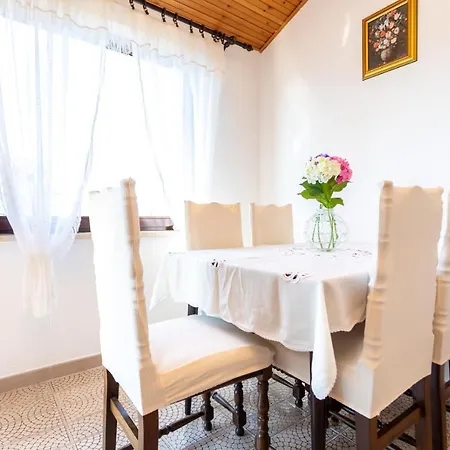 Marica Apartment *