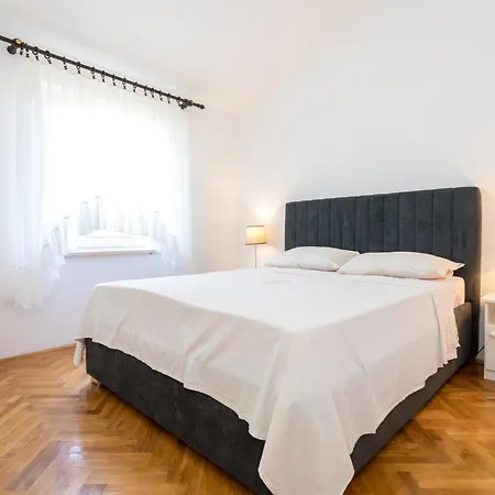 Apartment Marica *